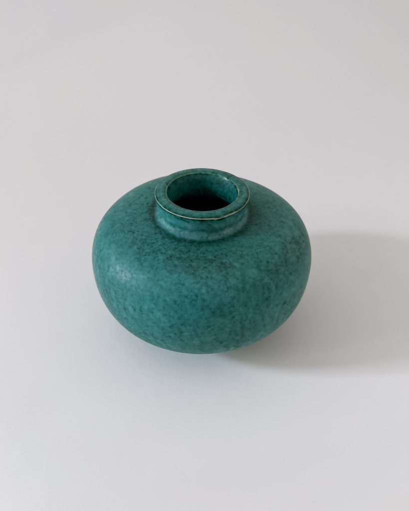 Wilhelm Kåge Argenta Vase
