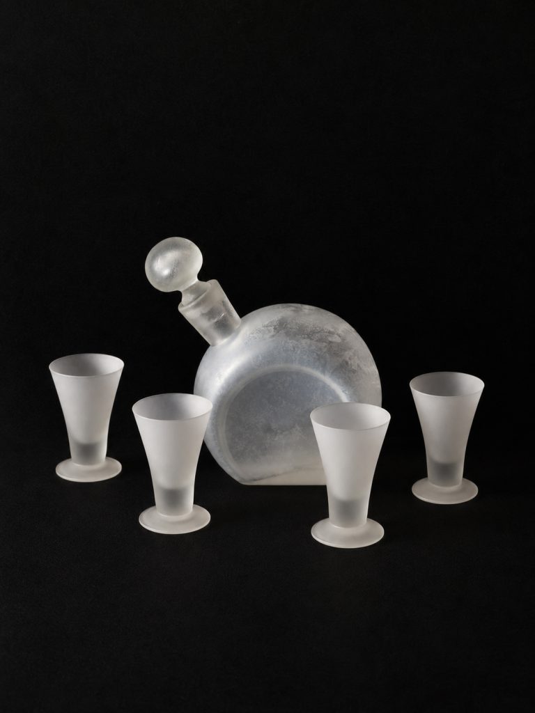 Art Deco Decanter and Glasses Harald Notini Pukeberg Glassworks